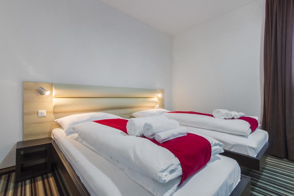 Parkcity Rooms Σίμπενικ Εξωτερικό φωτογραφία