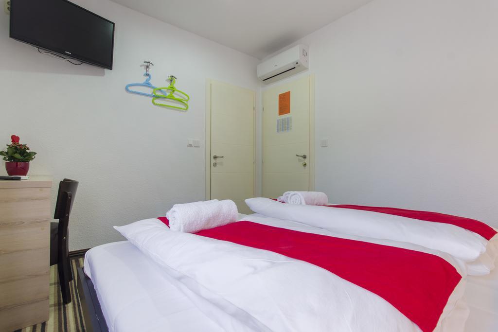 Parkcity Rooms Σίμπενικ Εξωτερικό φωτογραφία